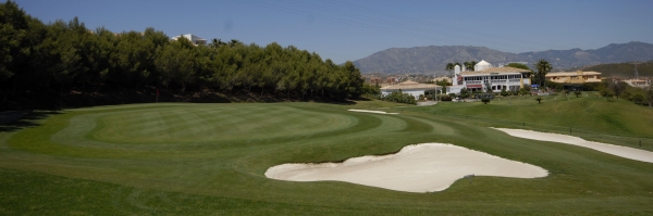 Miraflores Golf Course - 18 holes